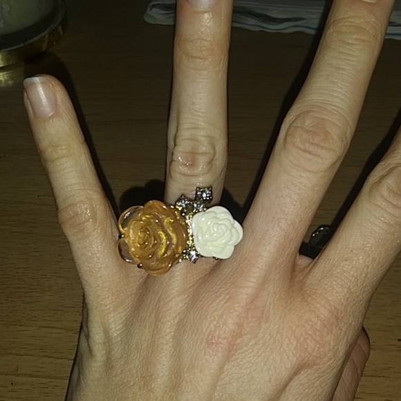 Rose ring - Picture 3 of 4